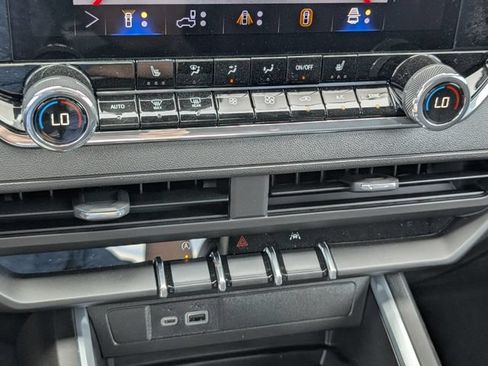 New 2026 Chevrolet Colorado Trail Boss AWD/4WD image 22