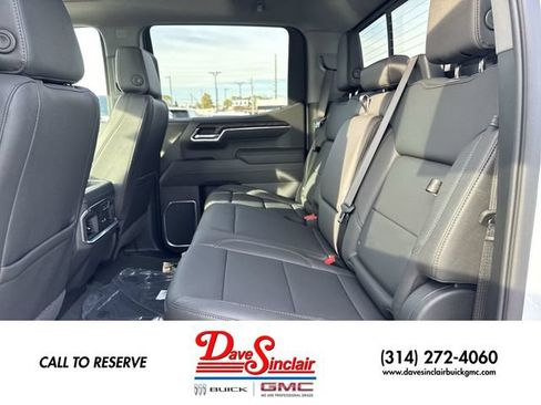 New 2026 GMC Sierra 1500 SLT w/ SLT Premium Package AWD/4WD image 23