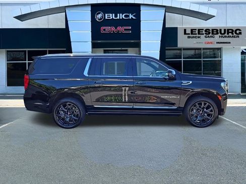 Used 2024 GMC Yukon XL Denali AWD/4WD image 8