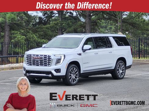 New 2026 GMC Yukon XL Denali AWD/4WD image 1