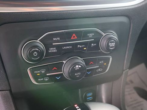 Used 2019 Dodge Charger Scat Pack image 16