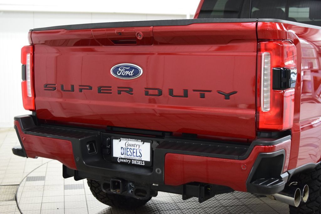 Used 2023 Ford F250 Lariat w/ Lariat Ultimate Package AWD/4WD image 19