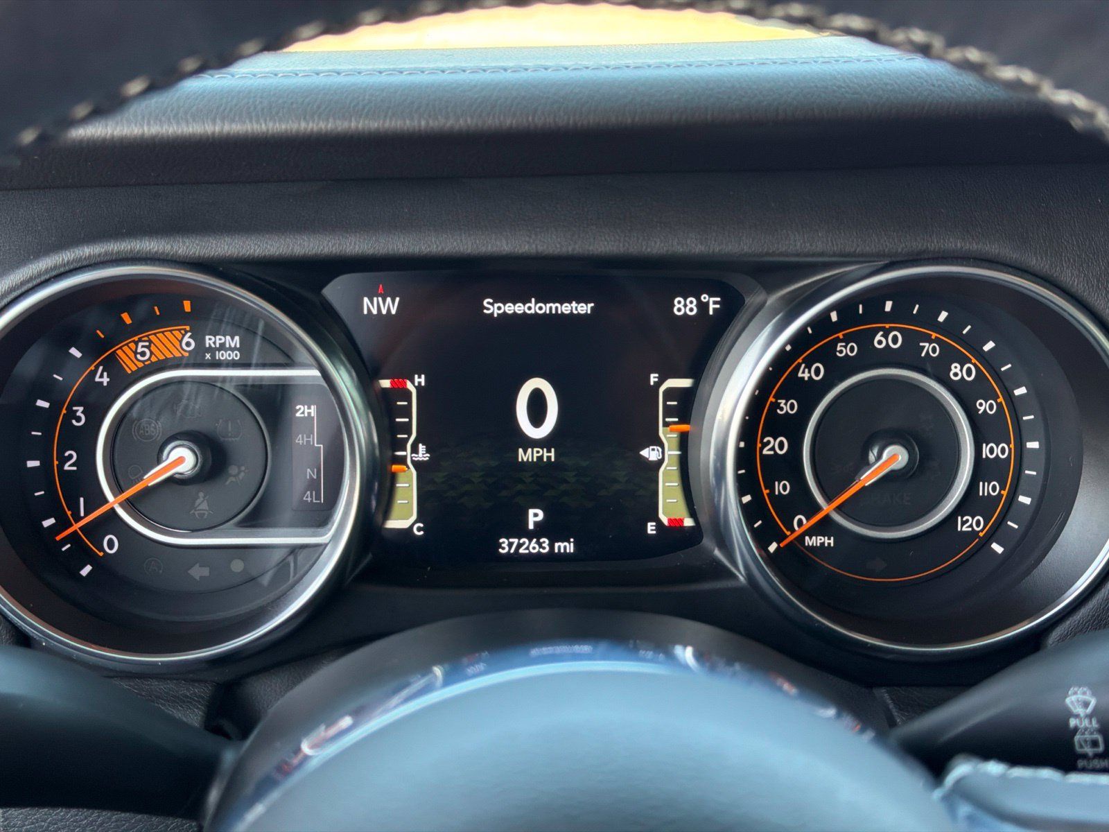 Used 2023 Jeep Wrangler Unlimited Sahara w/ Cold Weather Group AWD/4WD image 28