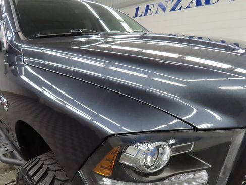 Used 2018 RAM 1500 Express w/ Express Value Package image 24