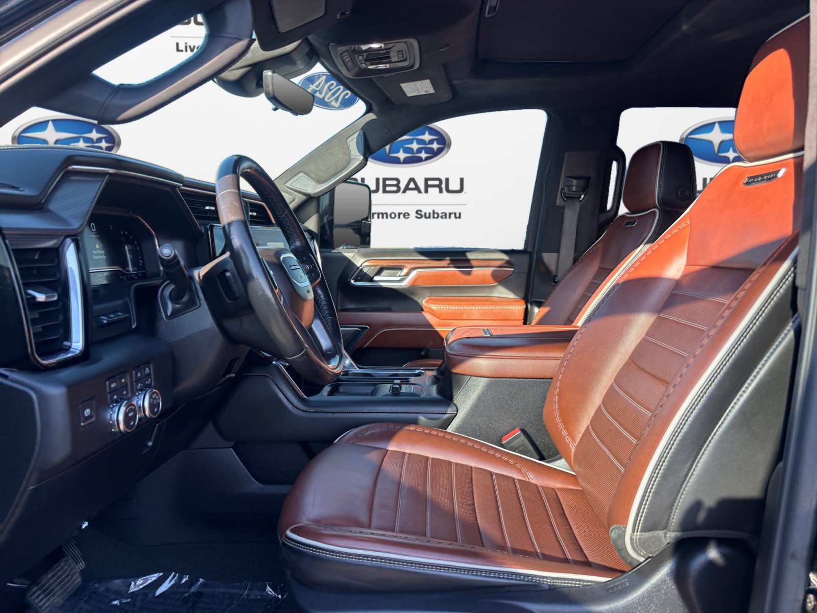 Used 2024 GMC Sierra 2500 Denali Ultimate w/ Max Trailering Package AWD/4WD image 11
