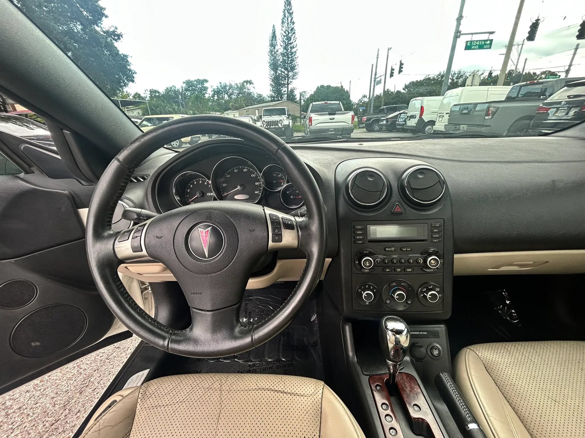 Used 2007 Pontiac G6 GT w/ Premium Package FWD image 11