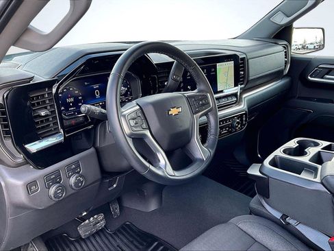 Used 2024 Chevrolet Silverado 1500 LT image 14