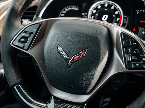 Used 2019 Chevrolet Corvette ZR1 RWD image 28