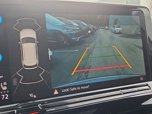 New 2026 Volkswagen Atlas Cross Sport SE image 9