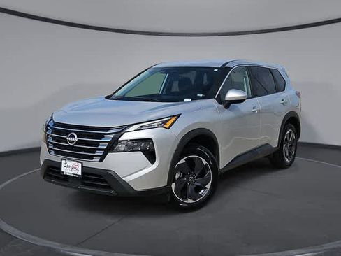 Used 2024 Nissan Rogue SV FWD image 1