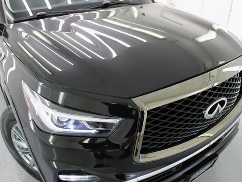 Used 2021 INFINITI QX80 Luxe w/ All-Season Package RWD image 18