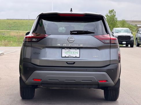 Used 2023 Nissan Rogue S AWD/4WD image 8