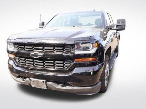 Used 2016 Chevrolet Silverado 1500 Custom w/ Custom Convenience Package AWD/4WD image 4