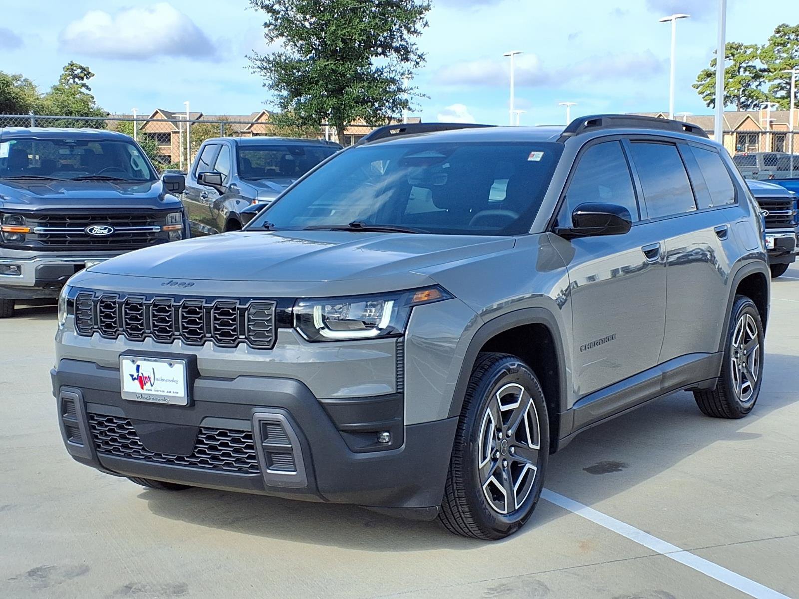 Used 2026 Jeep Cherokee Laredo AWD/4WD image 3