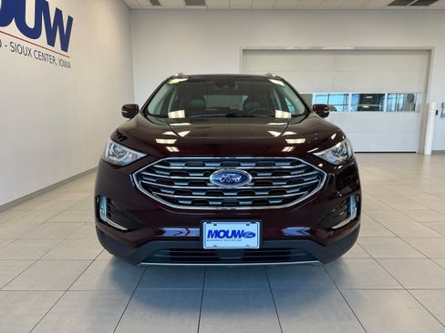 Used 2019 Ford Edge Titanium w/ Cold Weather Package image 3