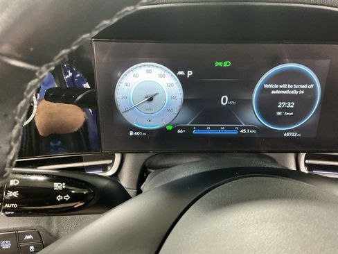 Certified 2023 Hyundai Elantra Limited FWD image 10