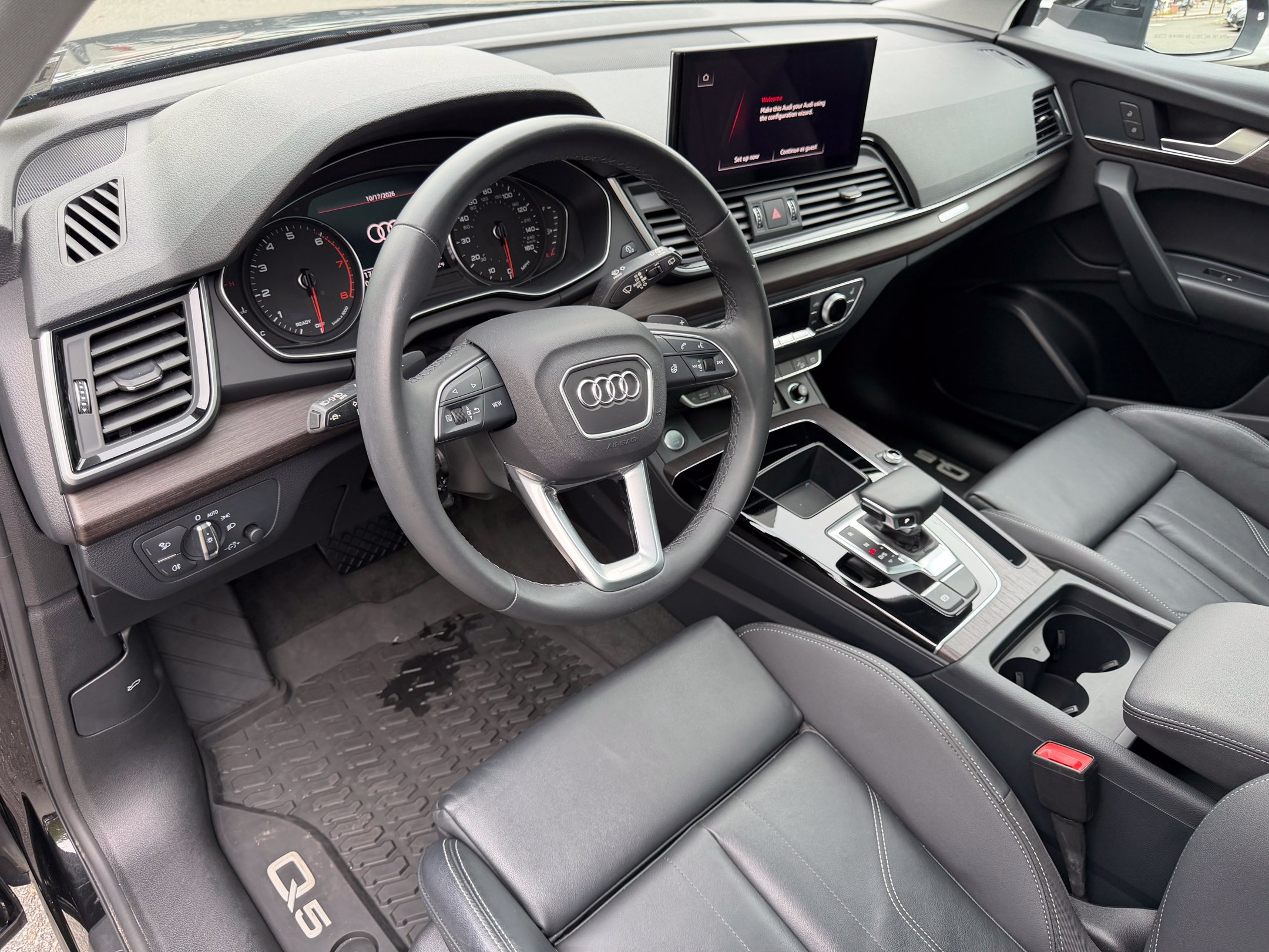 Used 2024 Audi Q5 2.0T Premium w/ Convenience Package AWD/4WD image 17