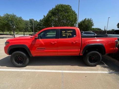 Used 2023 Toyota Tacoma TRD Pro AWD/4WD image 6