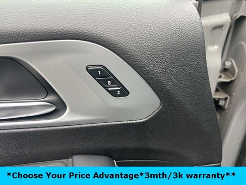 Certified 2022 Chrysler Pacifica Touring-L w/ S Appearance Package image 50