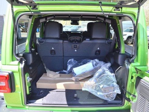 New 2025 Jeep Wrangler Unlimited Rubicon 392 image 39