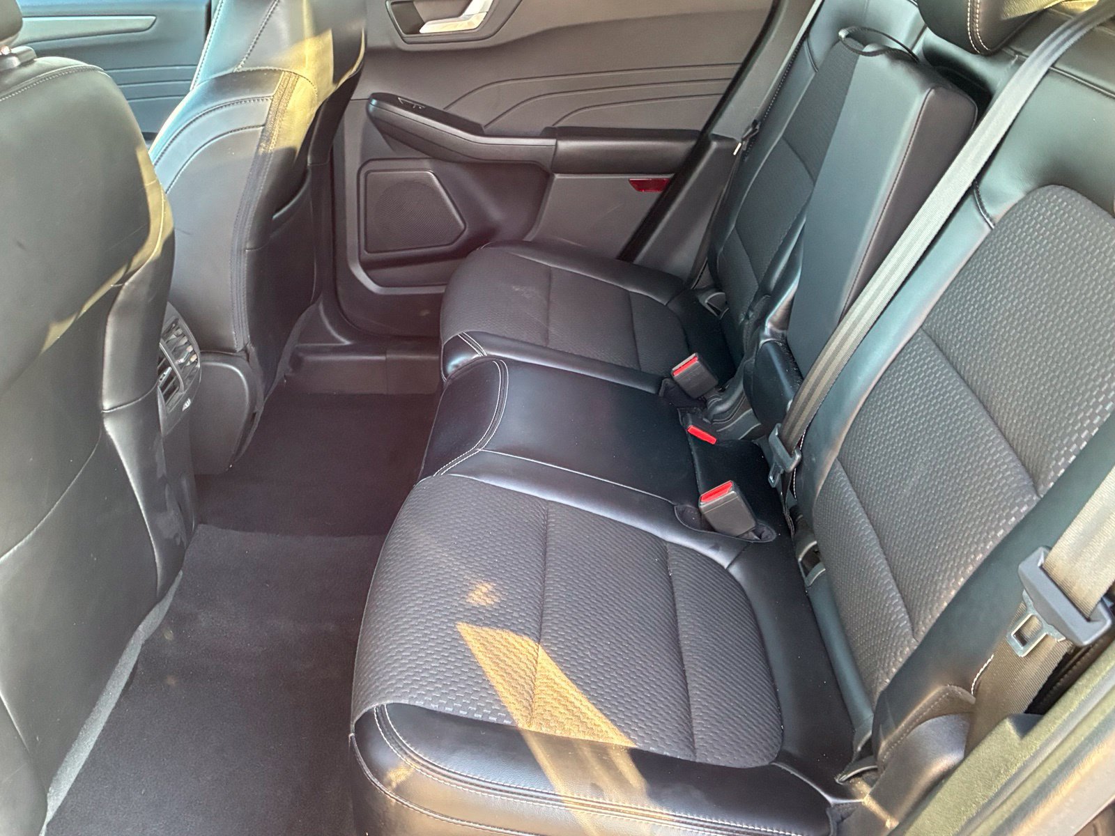 Used 2023 Ford Escape SE FWD image 13
