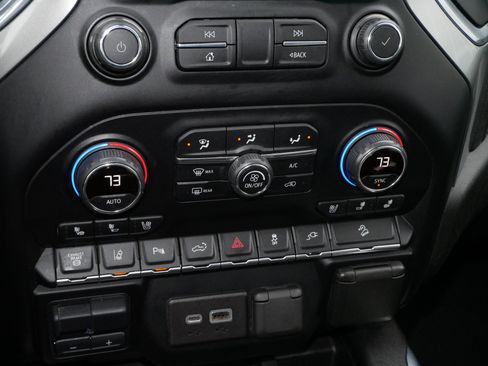 Used 2021 Chevrolet Silverado 3500 LTZ w/ LTZ Premium Package image 24