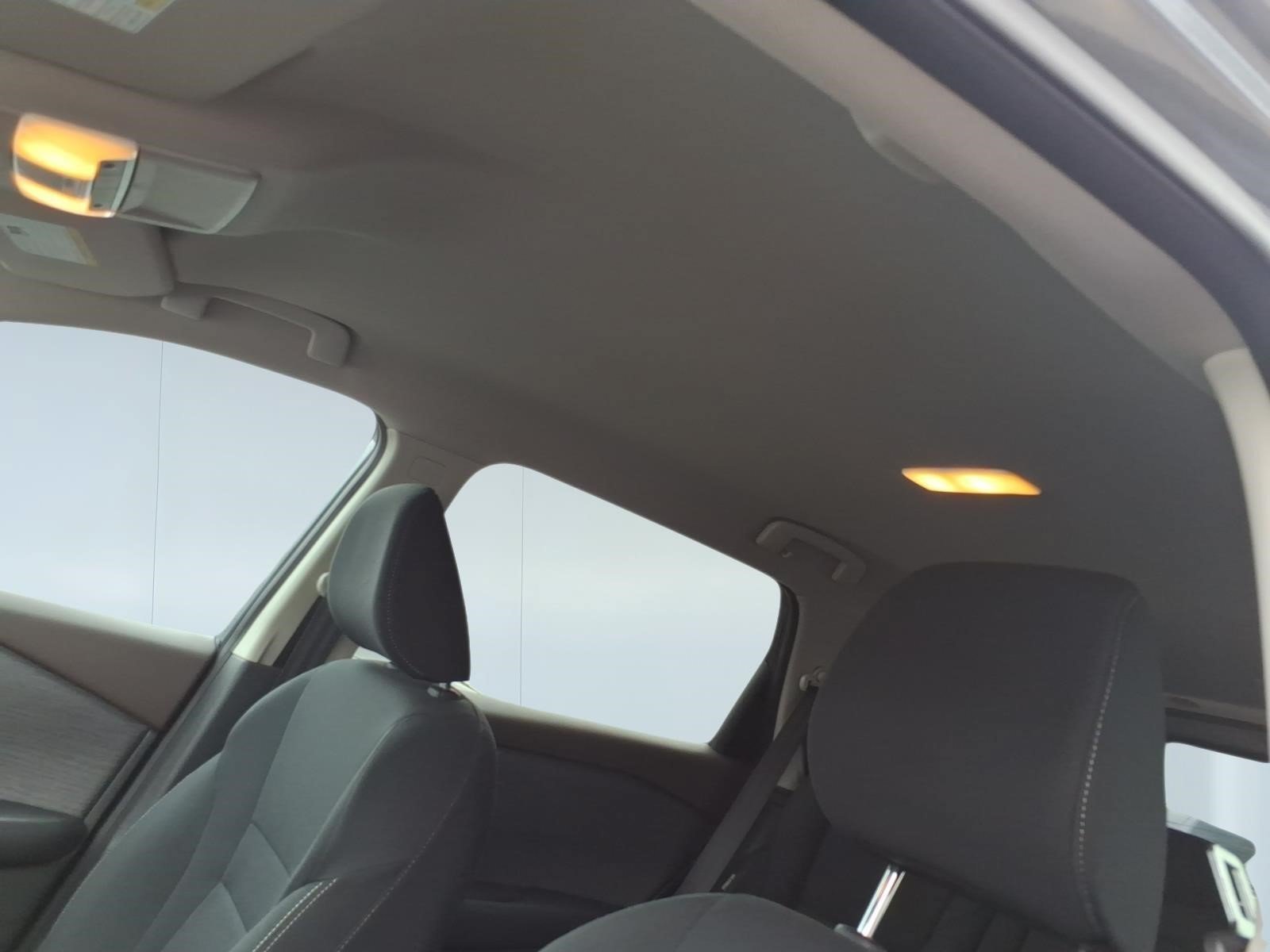 Used 2023 Nissan Rogue S AWD/4WD image 9