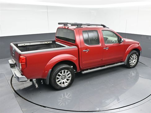 Used 2012 Nissan Frontier SL image 24