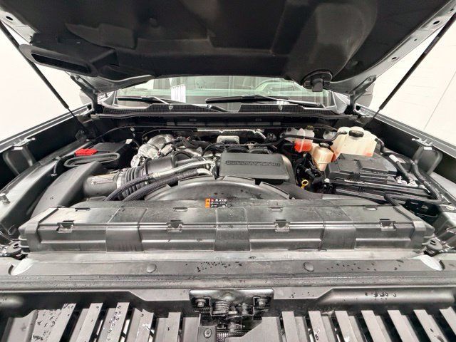 Certified 2025 Chevrolet Silverado 2500 ZR2 w/ Technology Package AWD/4WD image 30