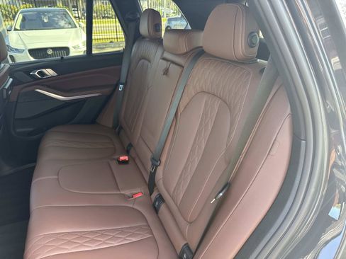 Used 2022 BMW X5 M50i w/ Executive Package image 14