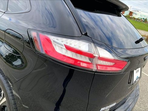 Used 2019 Ford Edge ST w/ Convenience Package AWD/4WD image 29