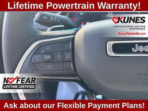 Used 2022 Jeep Grand Cherokee Trailhawk w/ Luxury Tech Group III image 25