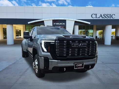 Used 2025 GMC Sierra 3500 Denali Ultimate AWD/4WD image 2