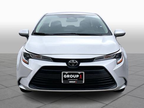 Used 2024 Toyota Corolla LE image 4