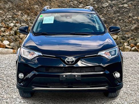 Used 2018 Toyota RAV4 XLE image 3