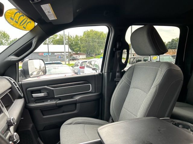 Used 2022 RAM 2500 Big Horn w/ Night Edition AWD/4WD image 32