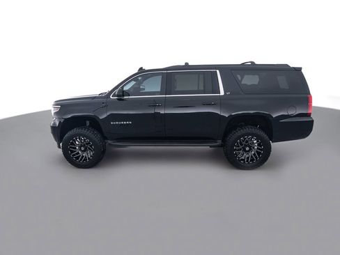 Used 2015 Chevrolet Suburban LT w/ Luxury Package image 8