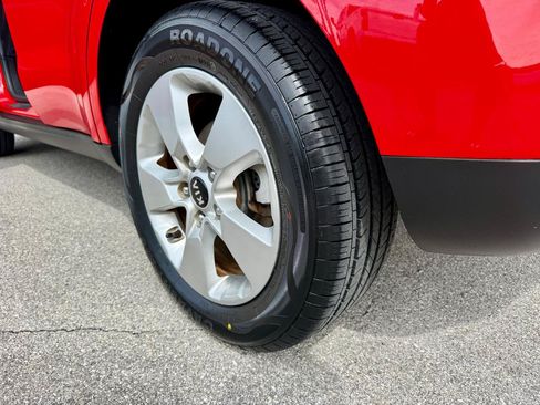 Used 2019 Kia Soul FWD image 14