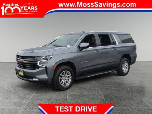 Used 2022 Chevrolet Suburban LT image 1