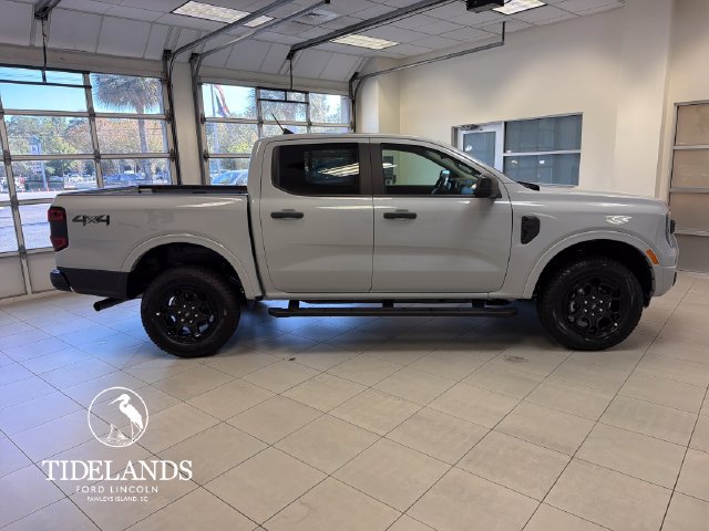 New 2026 Ford Ranger XLT w/ Black Appearance Package AWD/4WD image 9