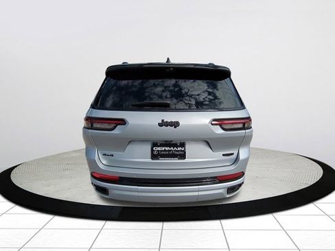 Used 2024 Jeep Grand Cherokee L Summit w/ Advanced Protech Group IV image 4