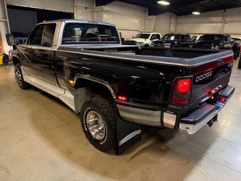 Used 1998 Dodge Ram 3500 Truck SLT LARAMIE 4X4 5spd MANUAL 5. image 2