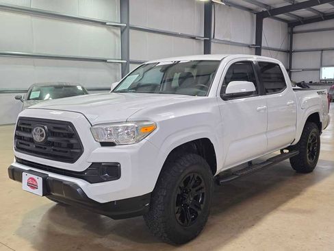 Used 2019 Toyota Tacoma SR w/ SR Convenience Package image 1