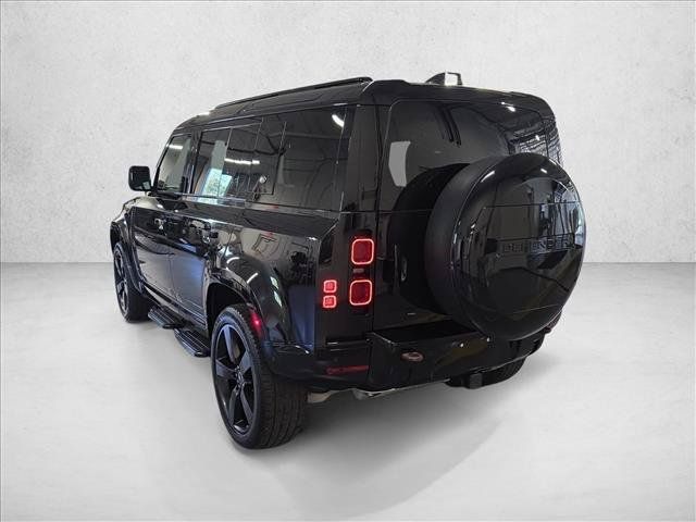 Used 2023 Land Rover Defender 110 X-Dynamic SE AWD/4WD image 7