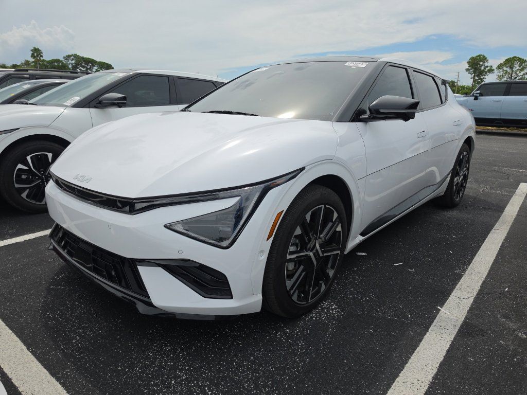 Certified 2025 Kia EV6 GT-Line AWD/4WD image 6
