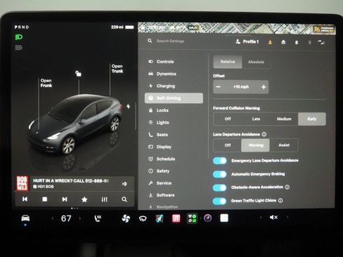 Used 2024 Tesla Model Y 2WD image 30