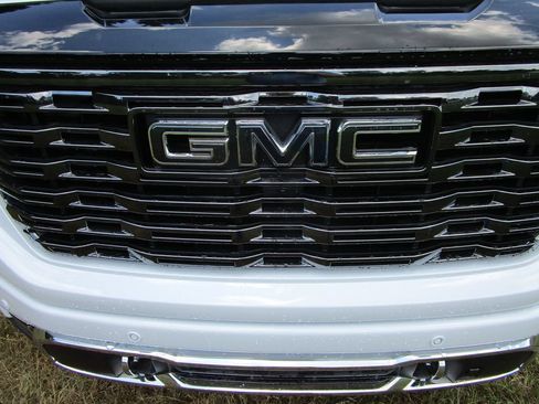 New 2026 GMC Sierra 1500 Denali Ultimate AWD/4WD image 22