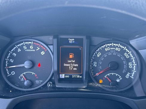 Used 2023 Toyota Tacoma SR image 24