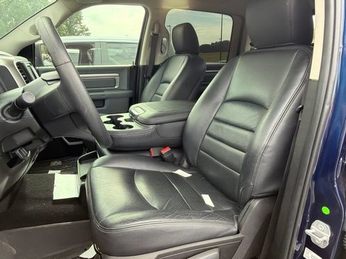 Certified 2019 RAM 1500 Classic SLT AWD/4WD image 15