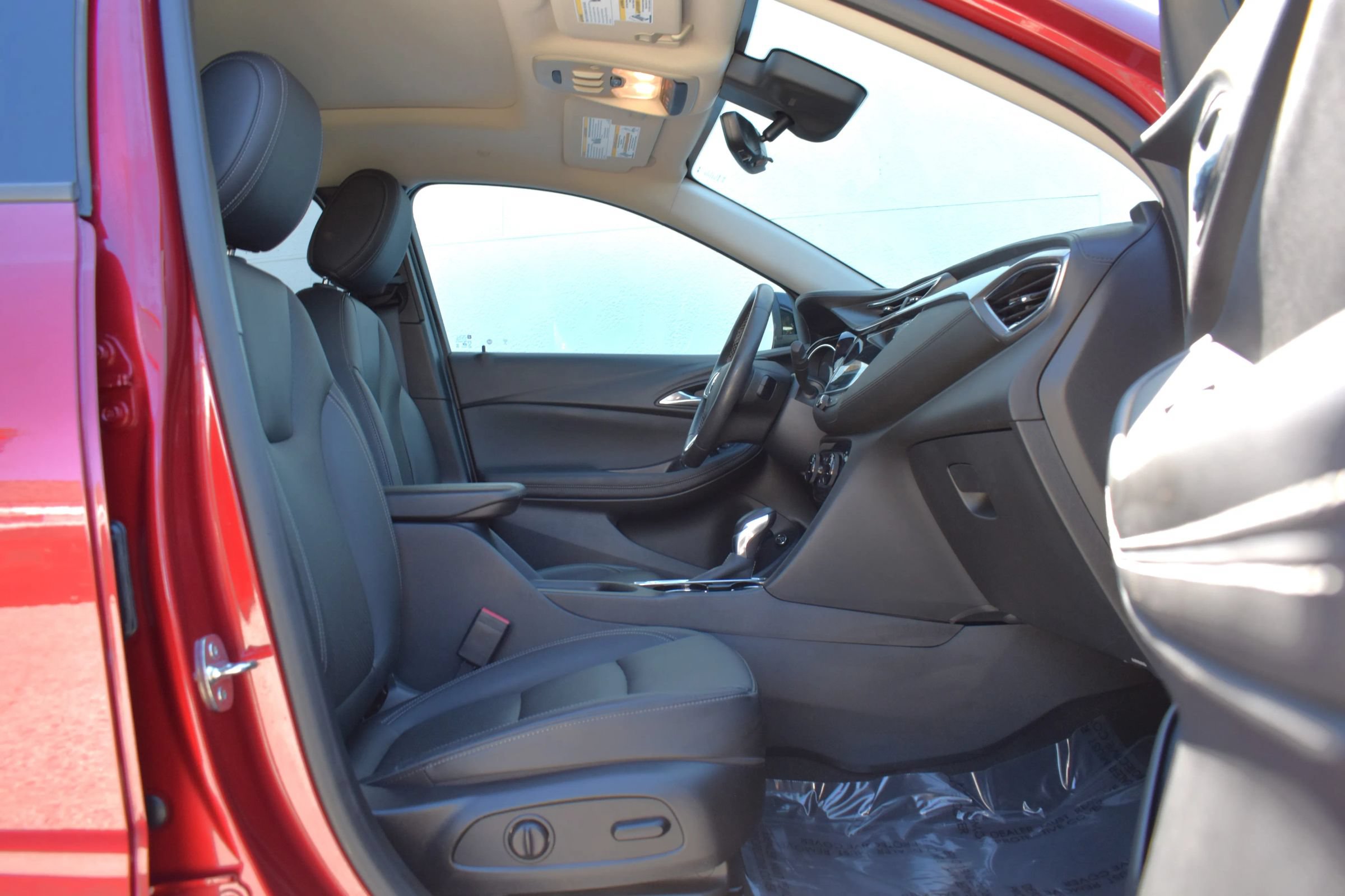 Used 2020 Buick Encore GX Essence w/ Experience Buick Package AWD/4WD image 52